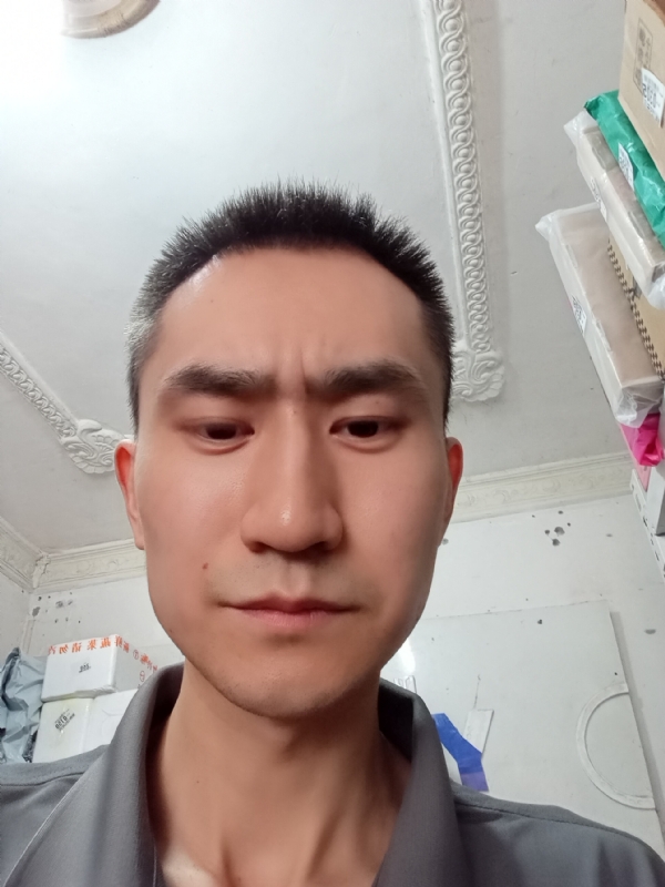 西门吹雪的第二张照片--荆州上门女婿服务网